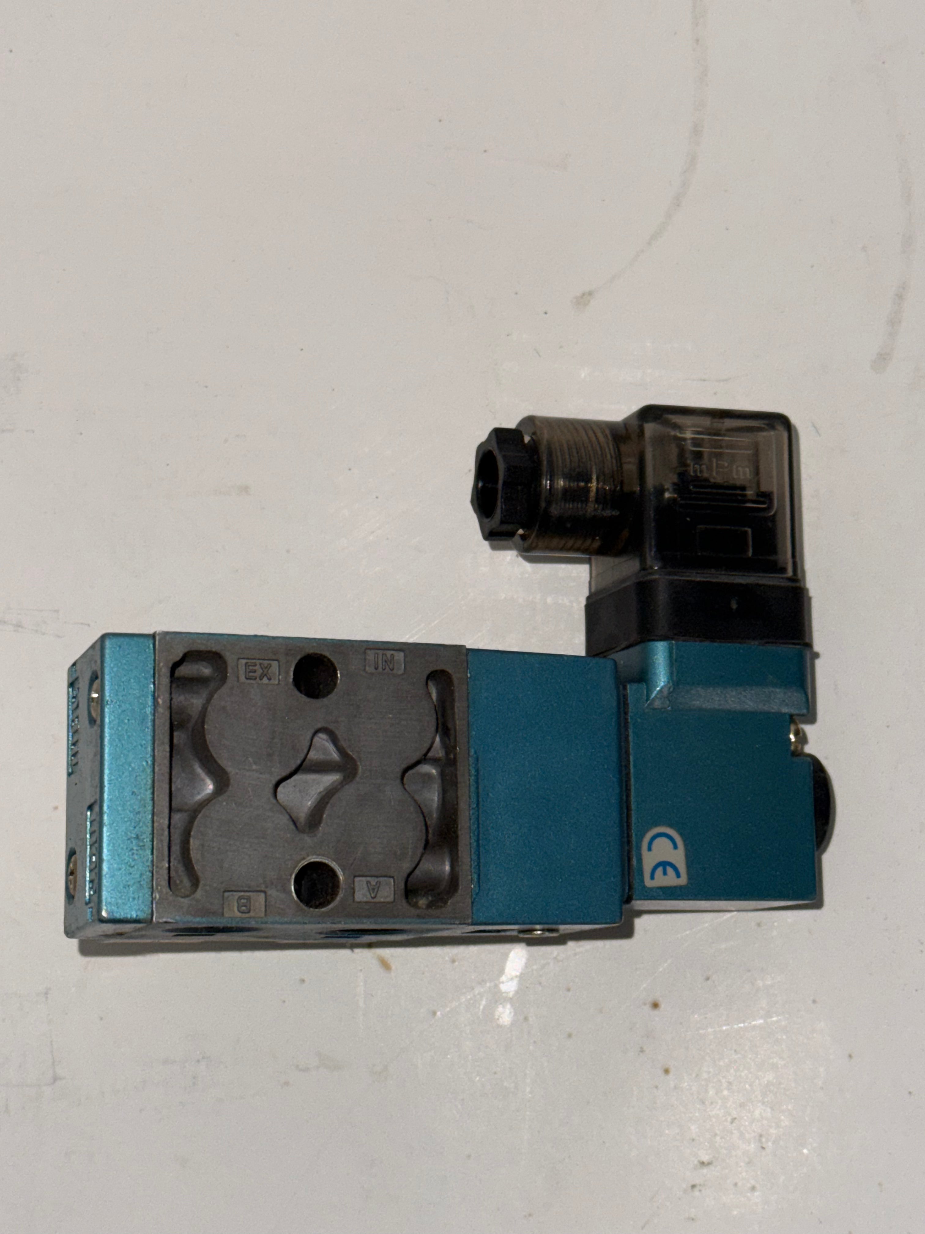 MAC 712C 12 PI 111JC Valve - Froedge Machine & Supply Co., Inc.